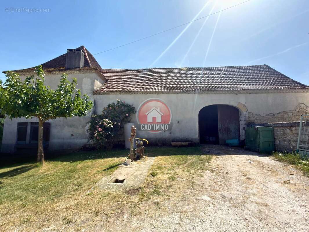 Maison à GAGEAC-ET-ROUILLAC