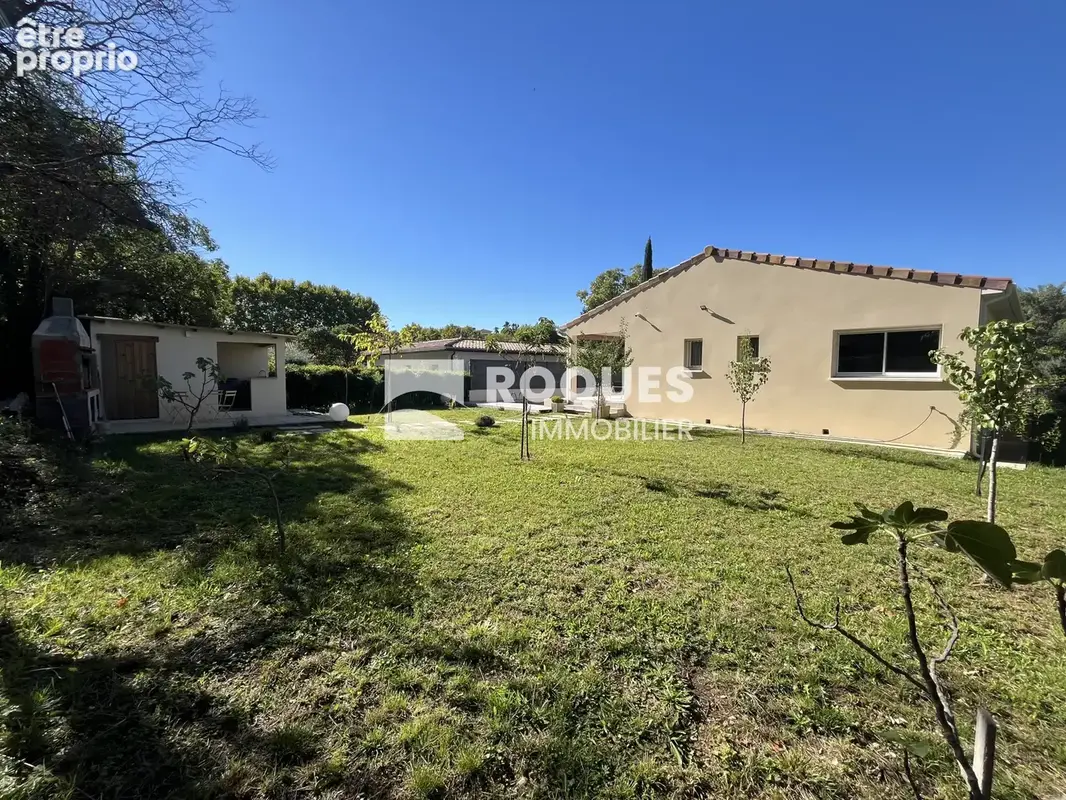 A vendre, villa contemporaine de 220m2 sur un terrain de 1306m2, Bédarieux - photo 17