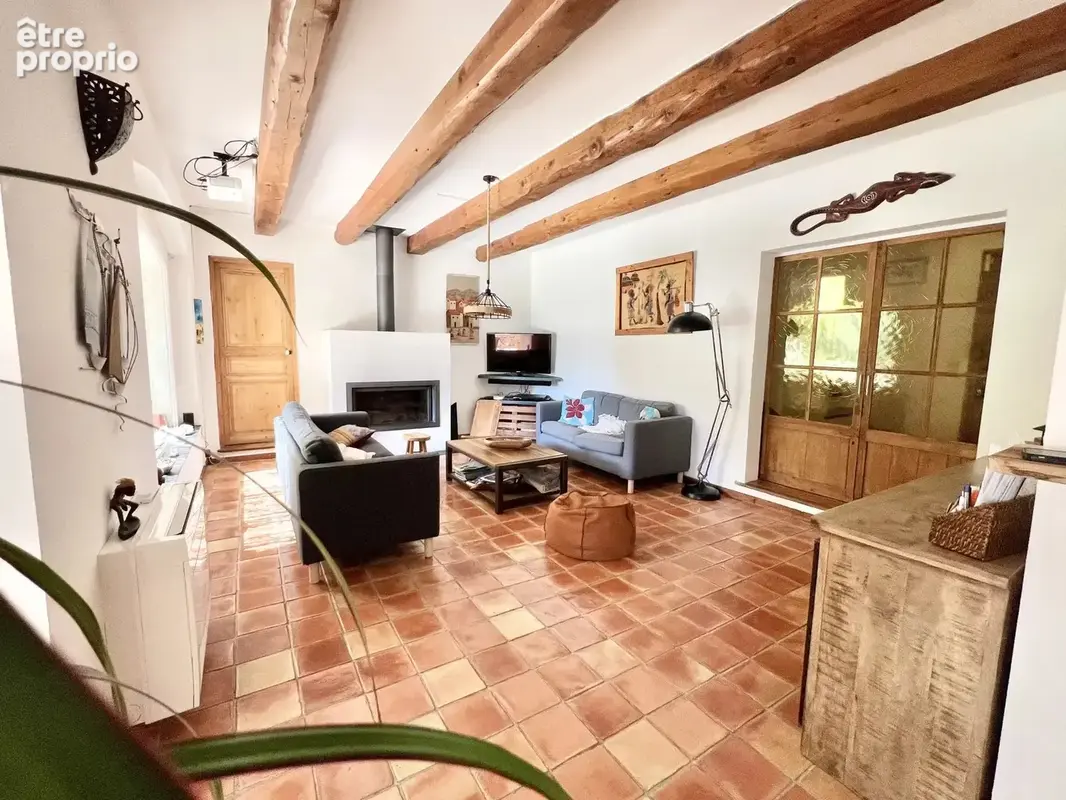 Bastide provençale de charme de 183.51 m² sur 1 980 m² de terrain paysagé avec piscine - photo 22