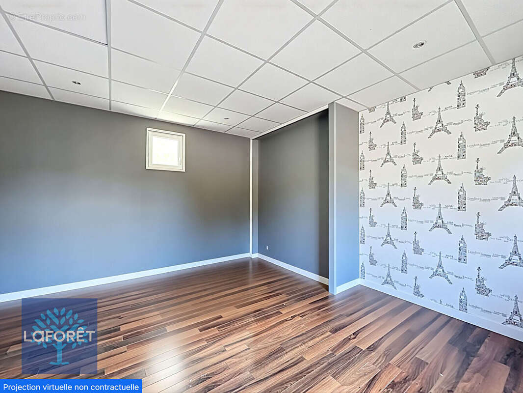 Maison à CHASNE-SUR-ILLET