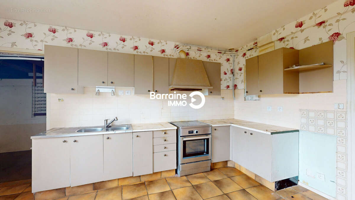 BARRAINE IMMO : A VENDRE - Maison 5 pièces à Brest - Secteur Cavale Blanche PZ00341-FL - photo 6