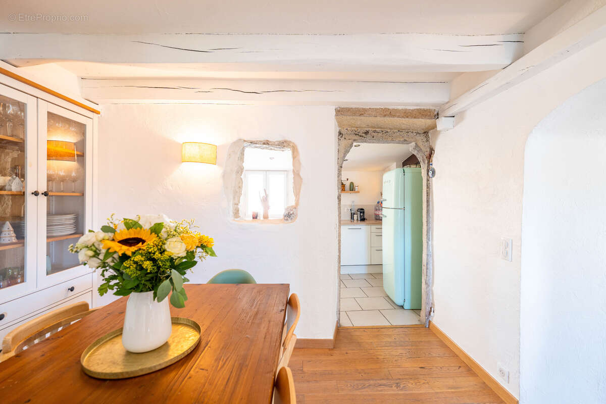 Appartement à LA COLLE-SUR-LOUP