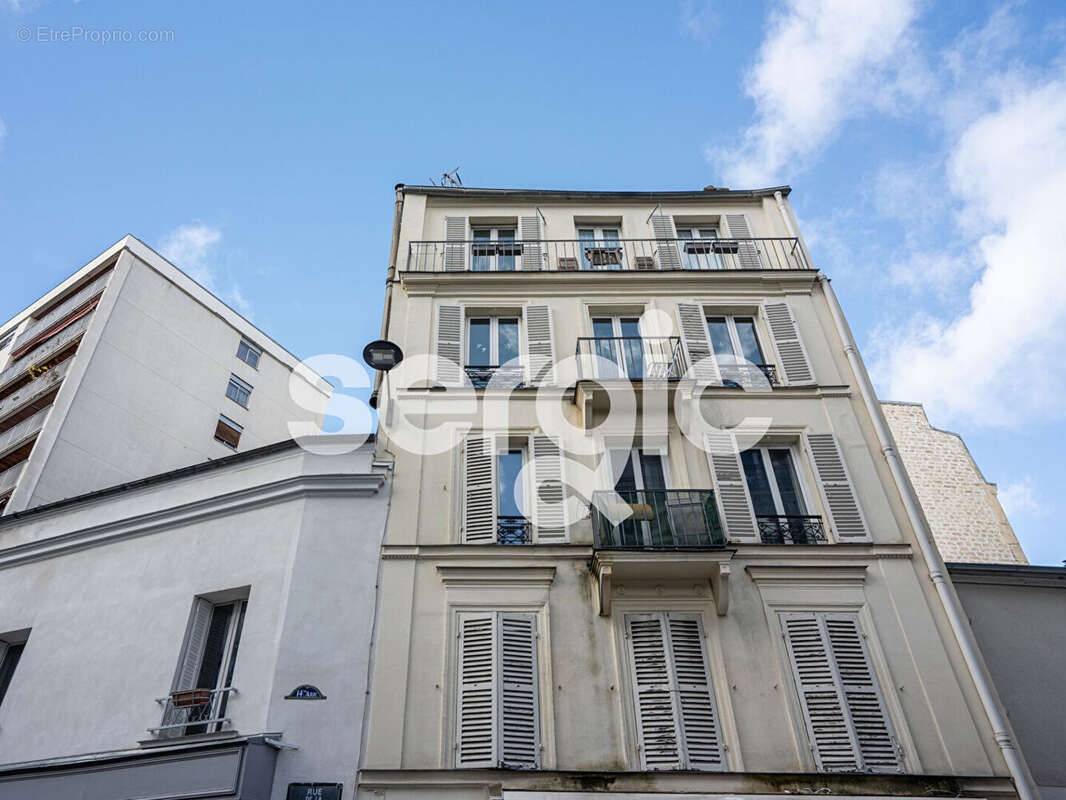 Appartement à PARIS-14E