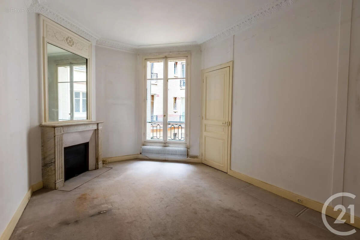 Appartement à NEUILLY-SUR-SEINE