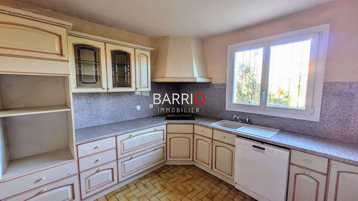 Maison à LAROQUE-DES-ALBERES