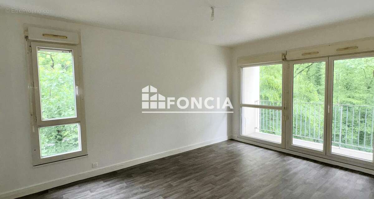 Appartement à TREMBLAY-EN-FRANCE