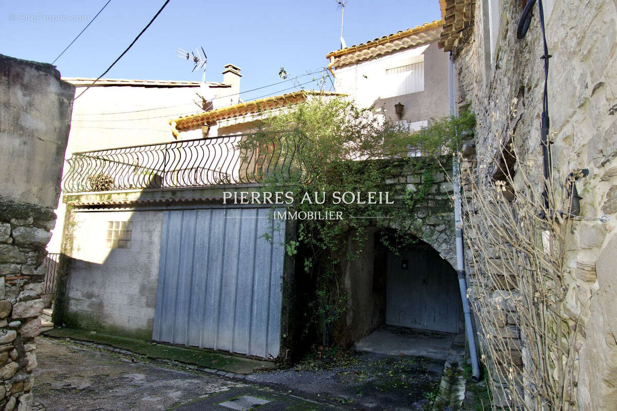 Maison à VILLEMAGNE-L'ARGENTIERE
