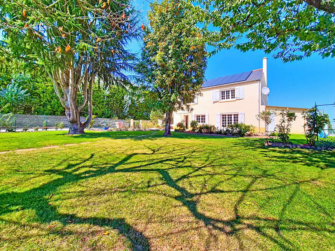 Maison à SAINT-BARTHELEMY-D&#039;ANJOU