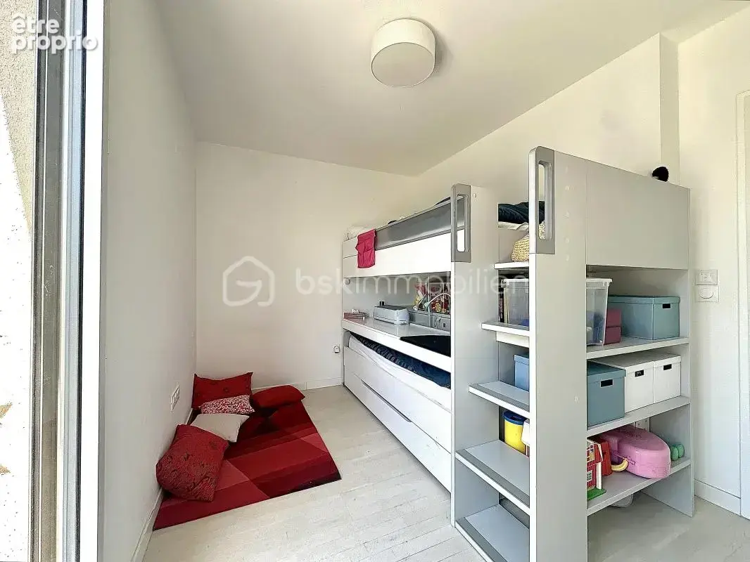 Appartement 82 m² à Saint-Germain-En-Laye  - photo 8