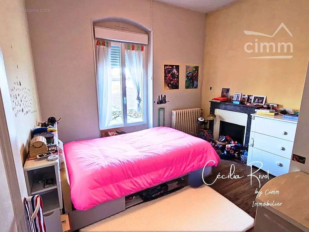 Appartement à SAINT-YZAN-DE-SOUDIAC