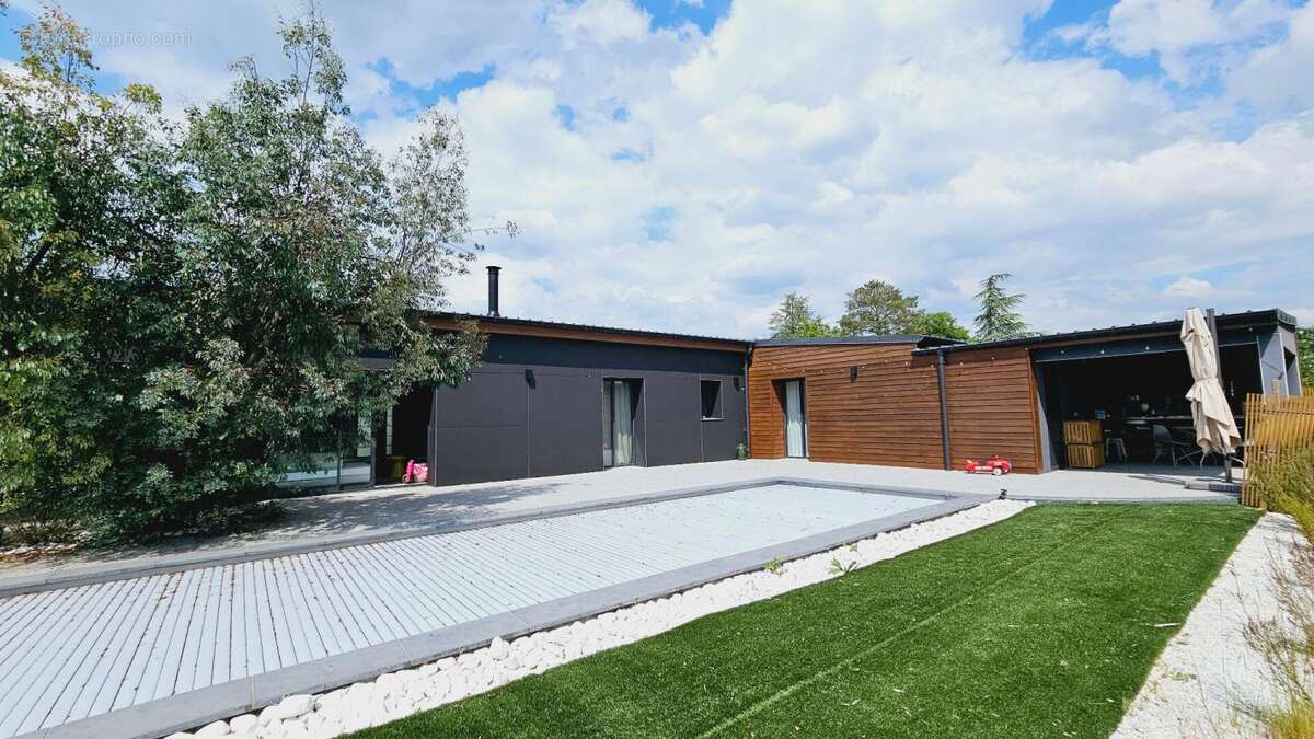 Maison à SAINT-DOULCHARD