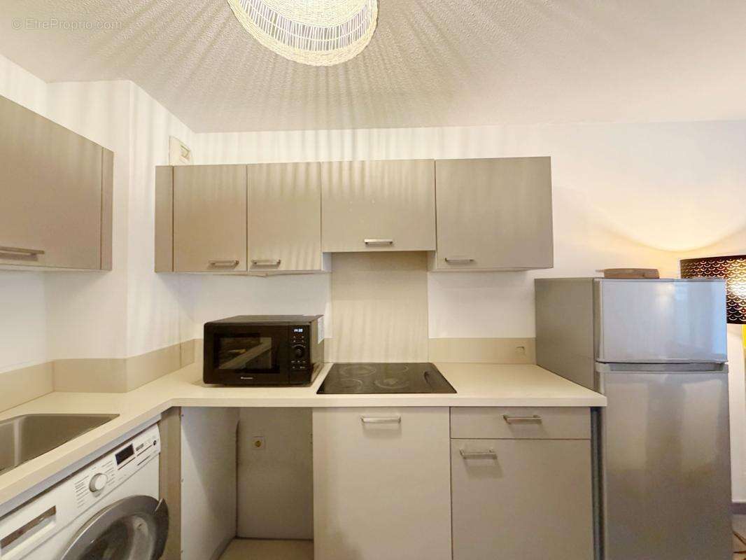 Appartement 2P, 42,2 m², terrasse – Centre de Cannes, secteur limite Banane - photo 3