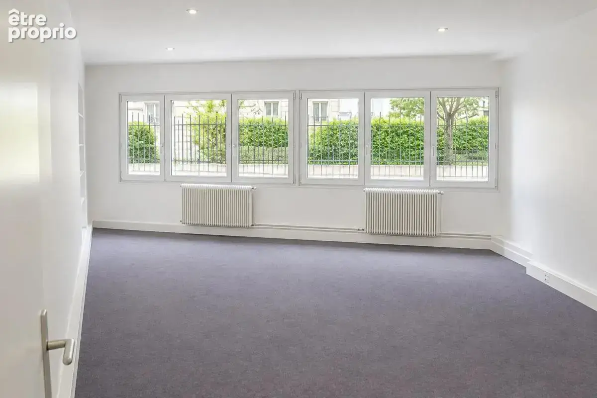 Coup de cœur assuré ! Corpimmo vous propose à la vente des surfaces en duplex dans une copropriété de charme de 5 lots. Chaque s - photo 2