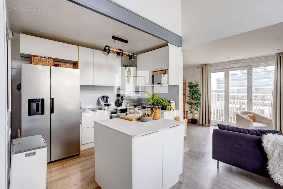 Appartement à GENNEVILLIERS