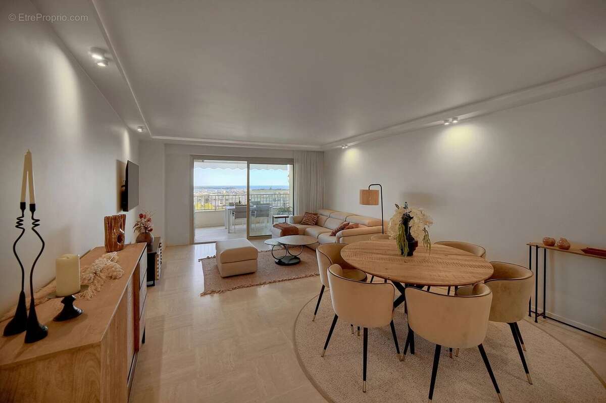 Appartement à CANNES
