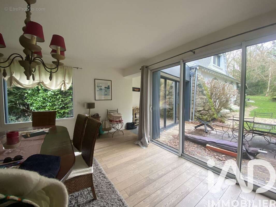 Maison 144 m² à Saint-Andre-Des-Eaux  - photo 6