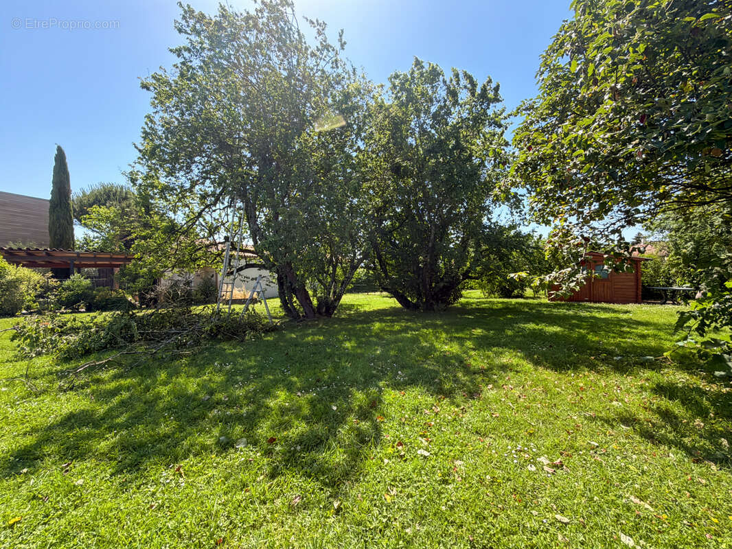 Maison de plain-pied avec grand terrain arboré dans un secteur recherché de Saint-Bernard - photo 14