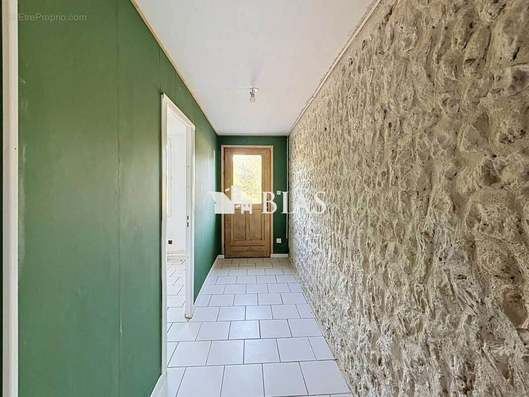 Maison 88 m² à Freneuse  - photo 4