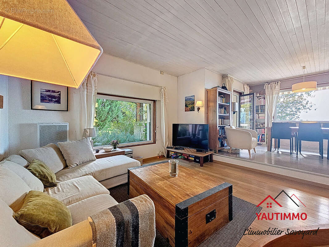 Maison à CRANVES-SALES