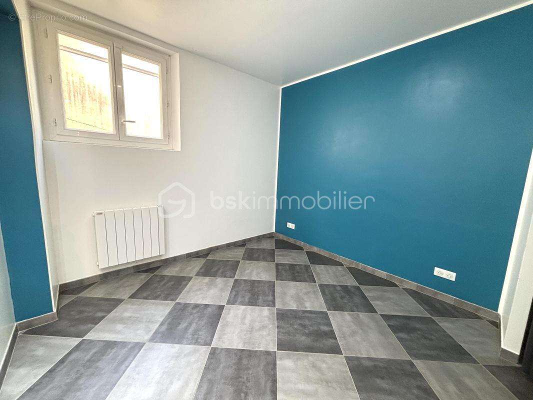 Appartement à LA VILLE-DU-BOIS