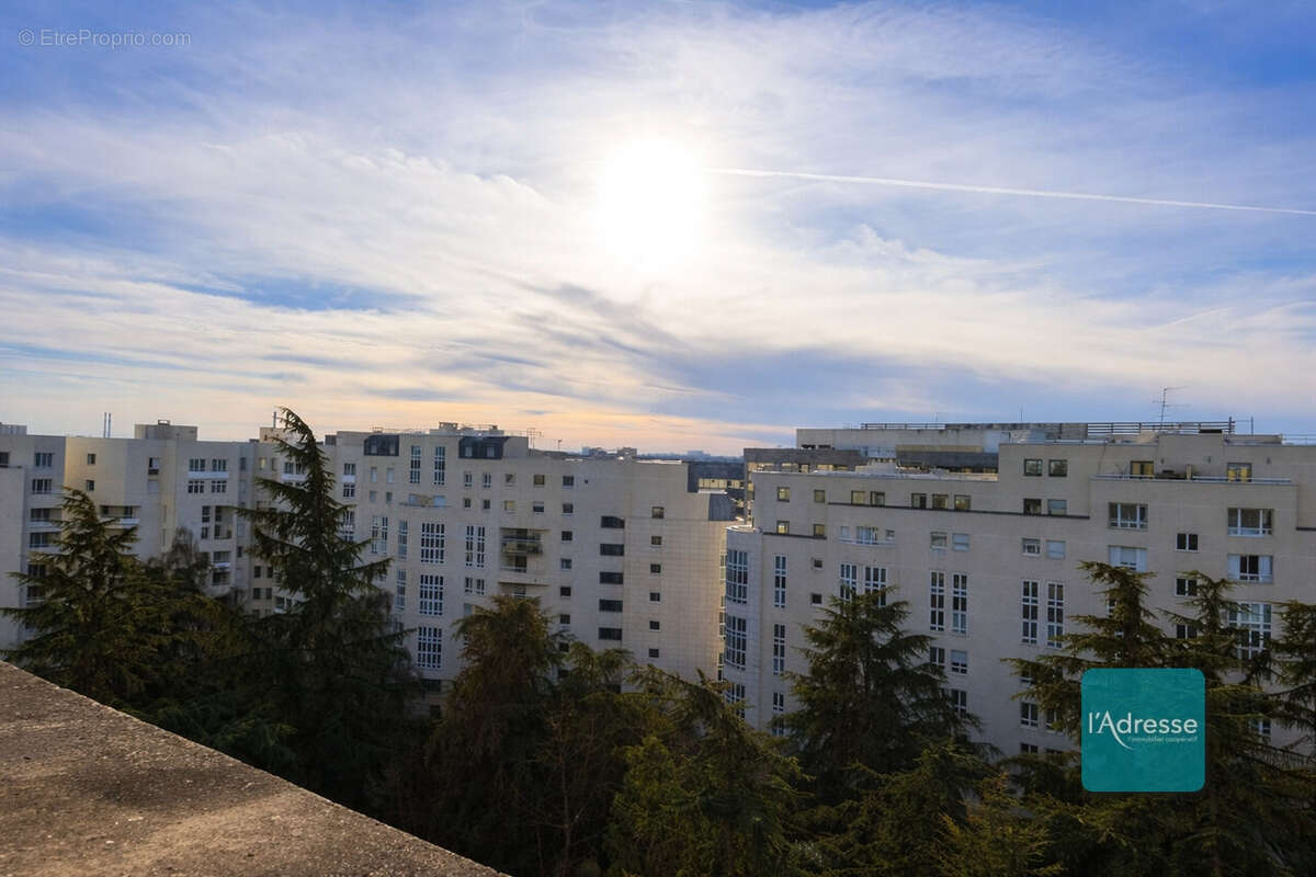 Appartement à CHARENTON-LE-PONT