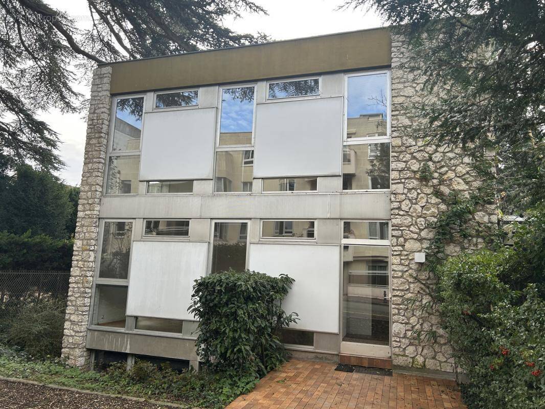 Commerce à SAINT-GERMAIN-EN-LAYE