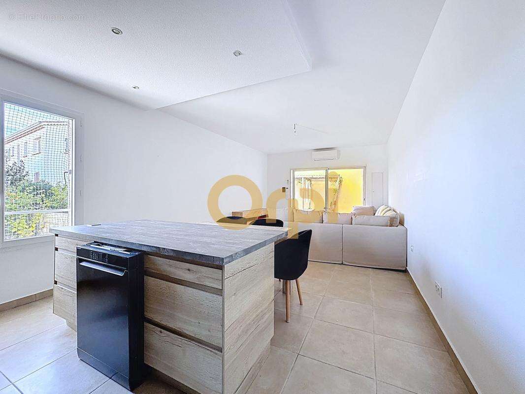 Appartement à SAINT-RAPHAEL