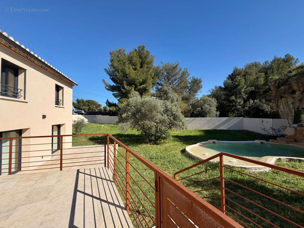 Maison à BEAUCAIRE