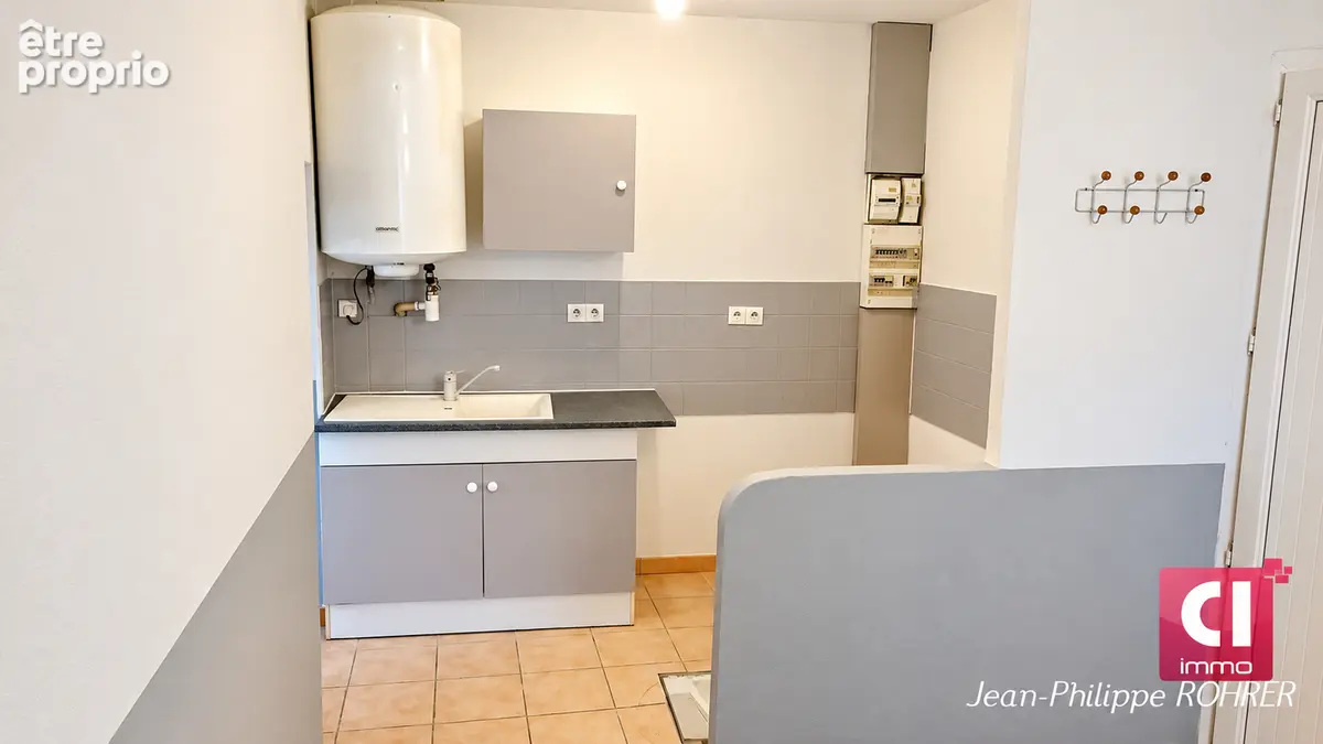 Appartement T2 à vendre - Centre-ville de Brignoles - photo 2