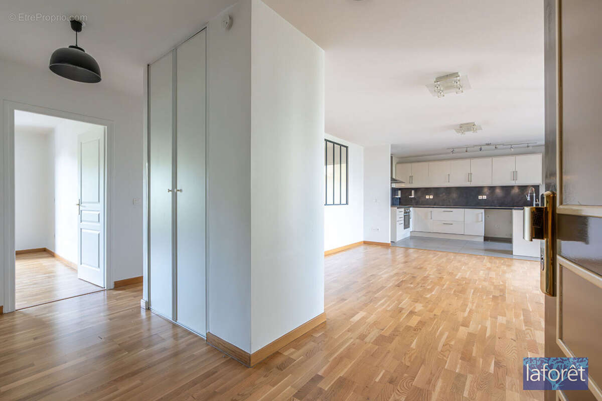Appartement à NOGENT-SUR-MARNE