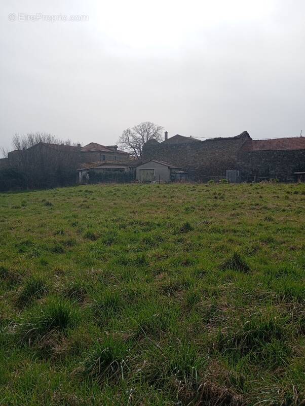 Terrain à ARDOIX
