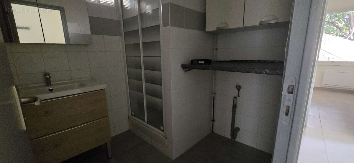 Appartement à BEAUMES-DE-VENISE