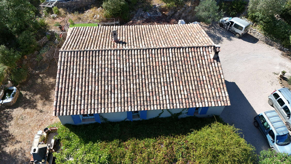 Mas provençal avec studio indépendant - photo 19