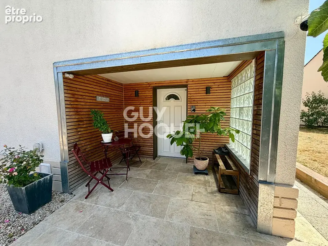Maison  5 pièce(s) 160 m2 sur un terrain de 484m² à Veneux-les-Sablons - photo 6