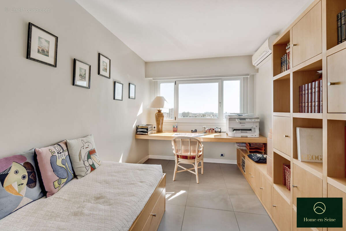 Appartement à PARIS-20E