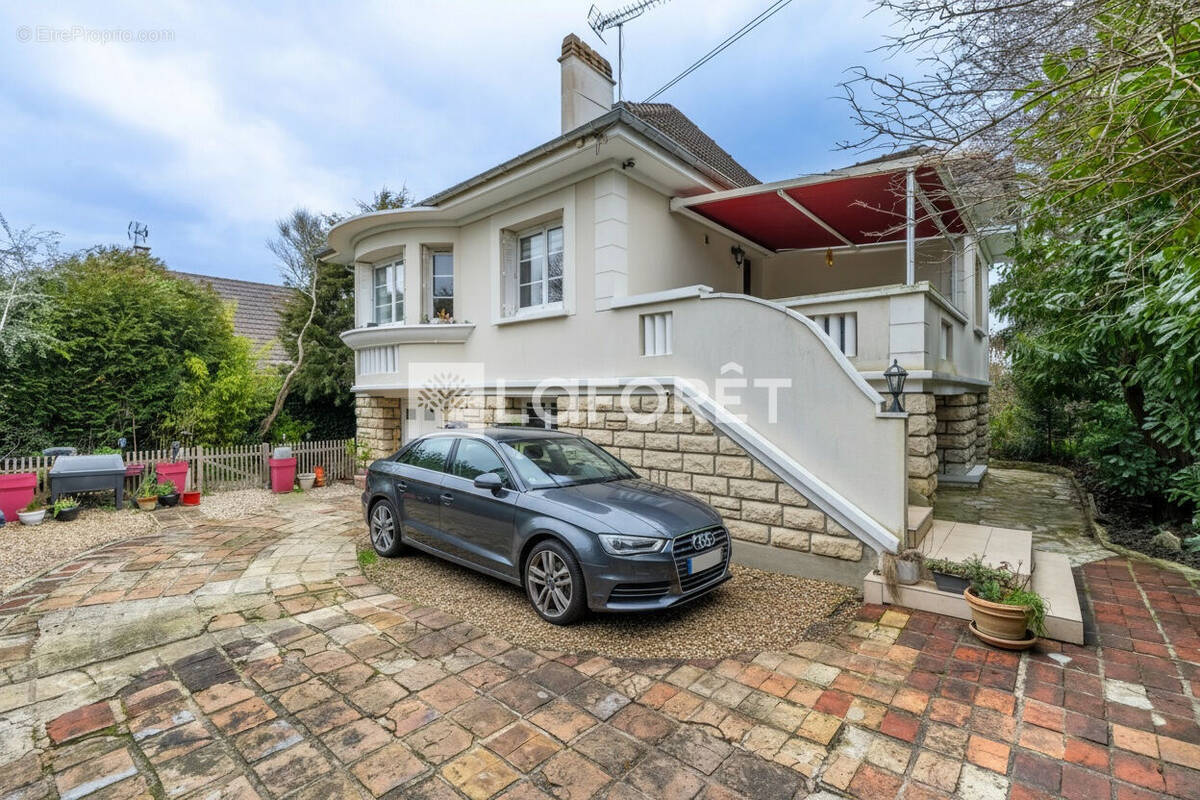 Maison à CONFLANS-SAINTE-HONORINE