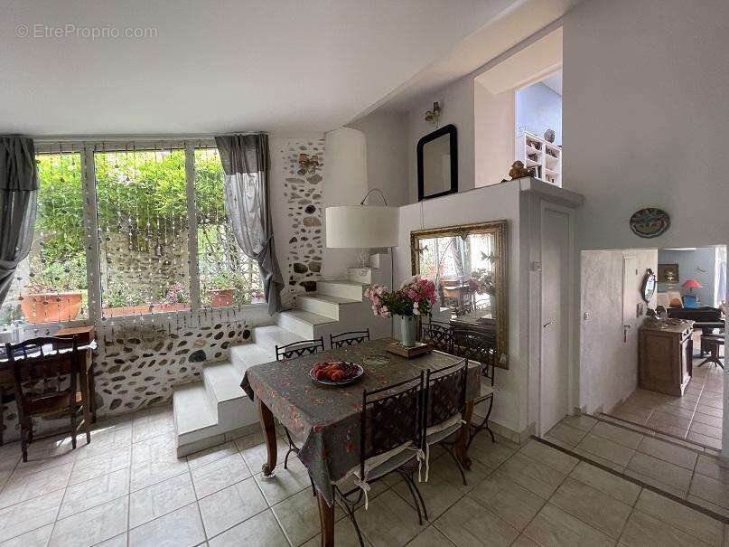 Maison à LORIOL-SUR-DROME