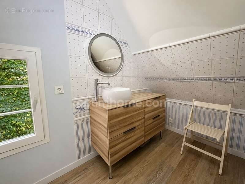 Maison normande de caractère de 162m² avec dépendances, 6 pièces, 3 chambres, plan d'eau et parc paysager - CERNAY (14290) - photo 18