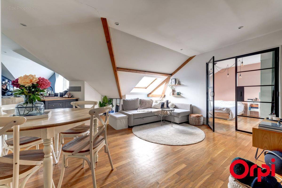 Appartement à LYON-5E