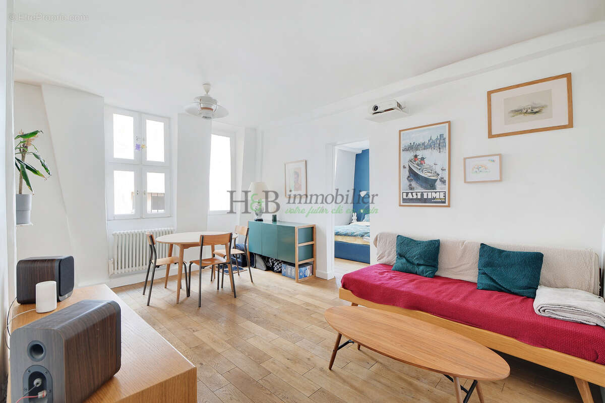 Appartement à PARIS-6E