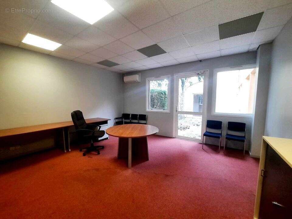 Commerce 180 m² à Avignon  - photo 4