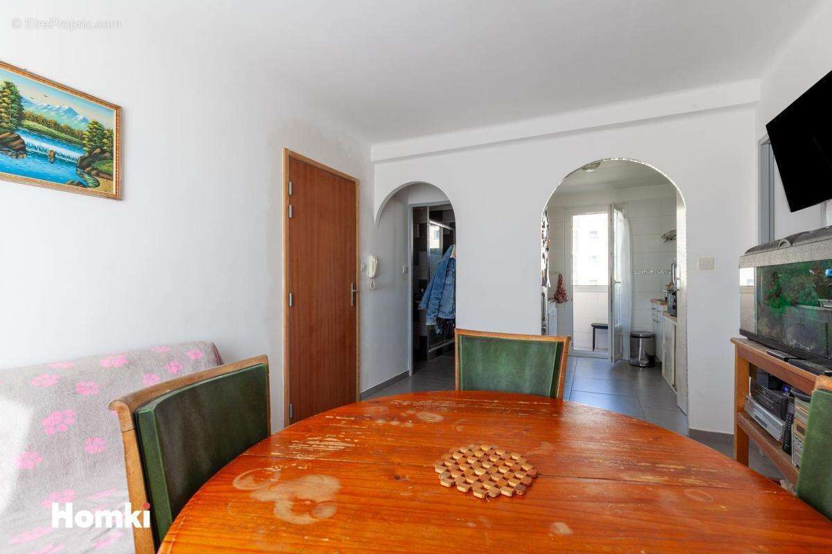 Appartement à MARSEILLE-8E