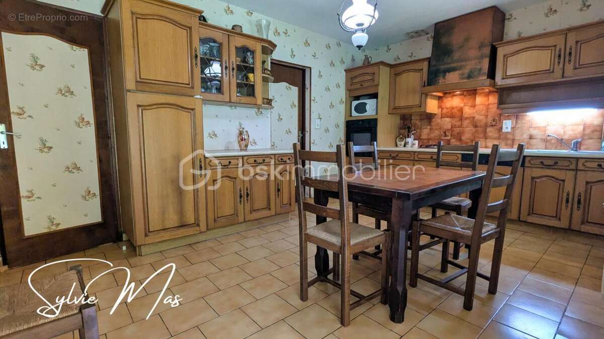 Maison à SAUVETERRE-LA-LEMANCE