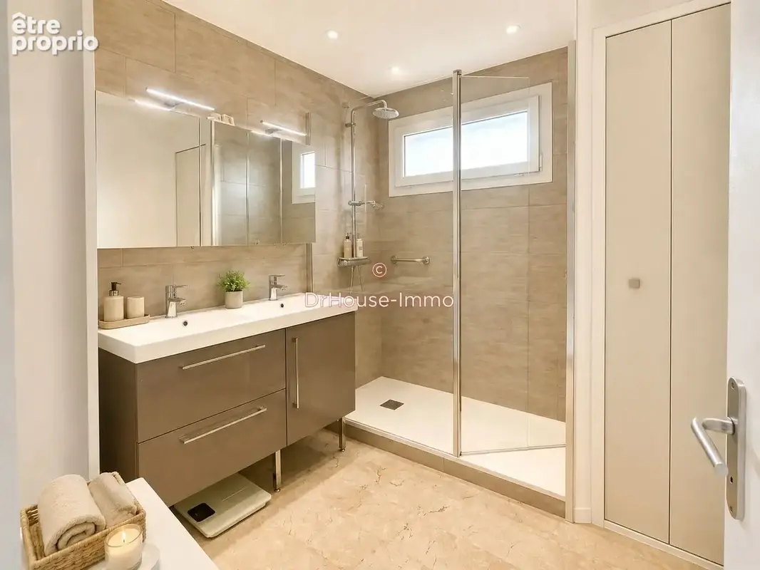 Appartement 85 m² à Marseille-12e  - photo 17
