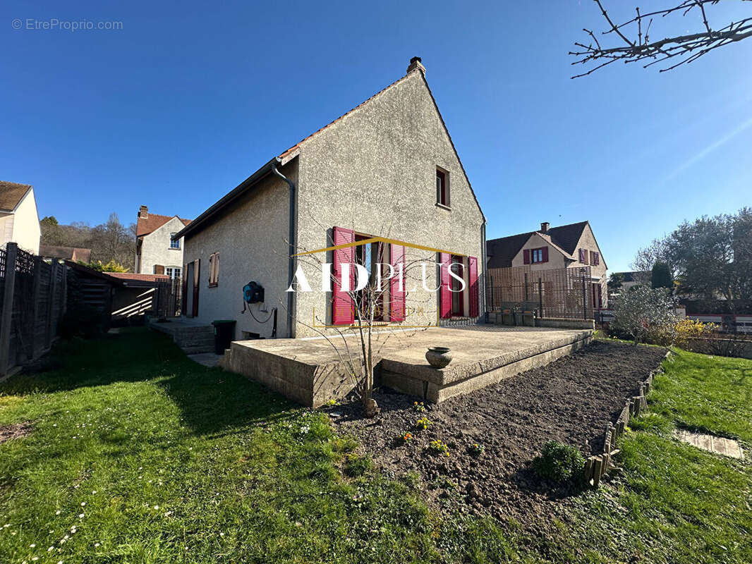 Maison à SAINT-PRIX