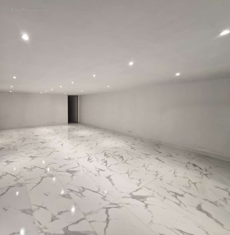 Maison à FLASSANS-SUR-ISSOLE