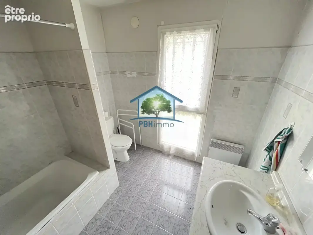 NIMES (30), Propriété de 193 m2 sur terrain de 2676m2 - photo 9