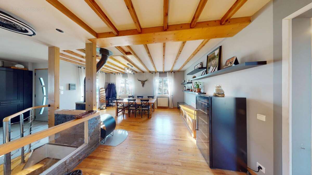 Maison à MONTFERRAND-LE-CHATEAU