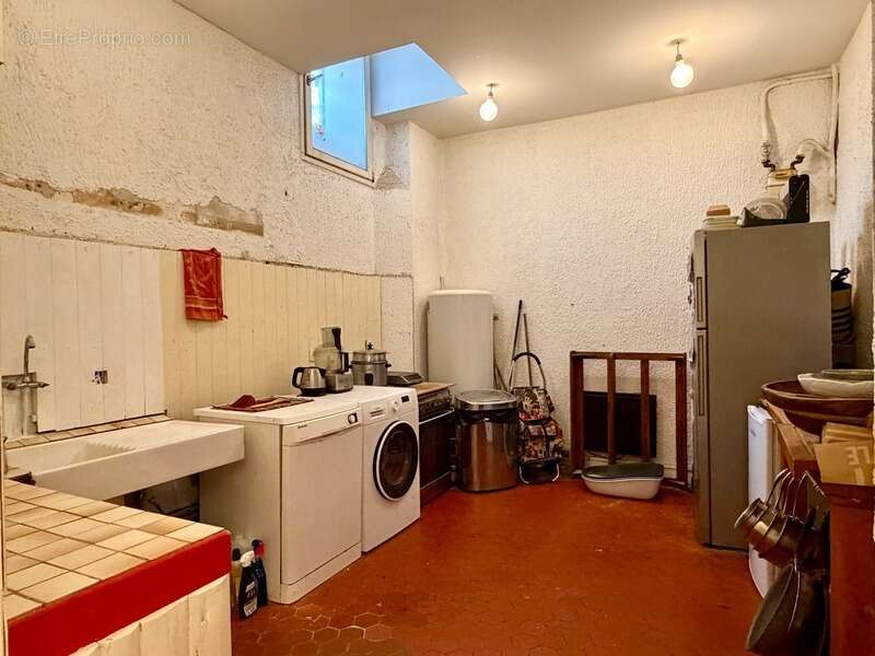 Appartement à MARSEILLE-1E