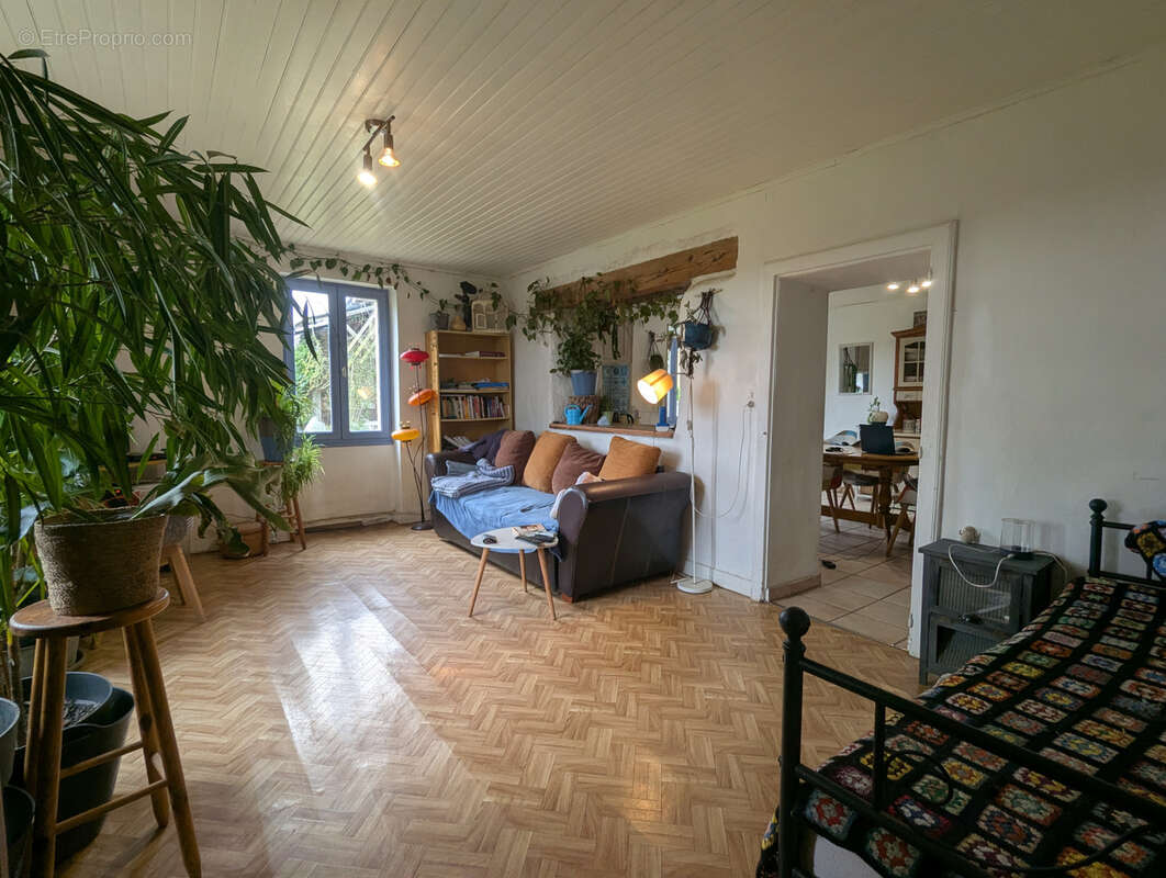 Maison à LISLE-SUR-TARN